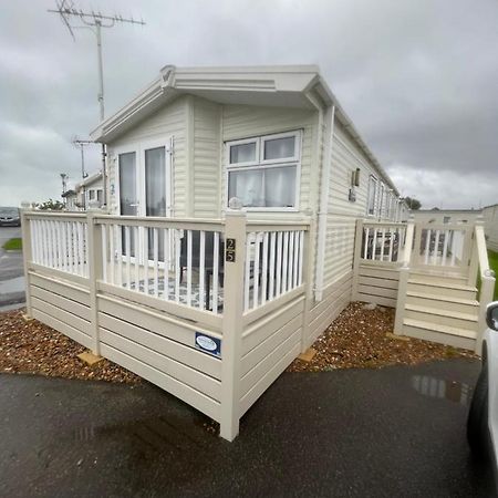 Sky By The Sea Hotel Whitstable Exterior photo