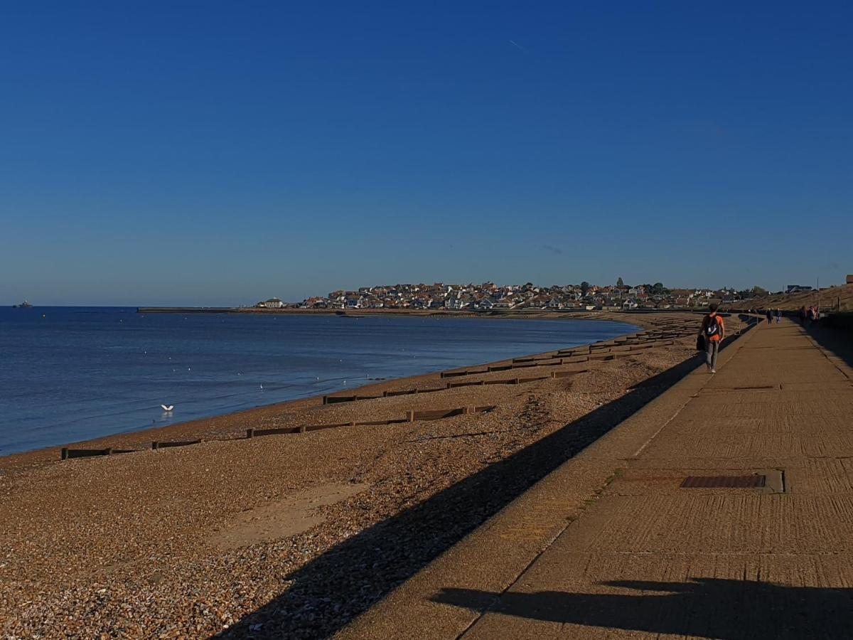 Sky By The Sea Hotel Whitstable Exterior photo
